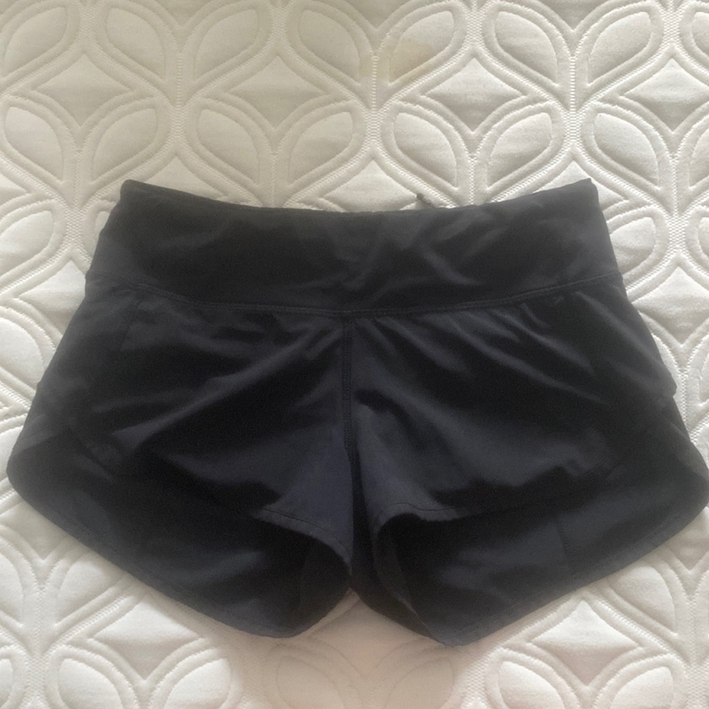 LULULEMON - black running shorts